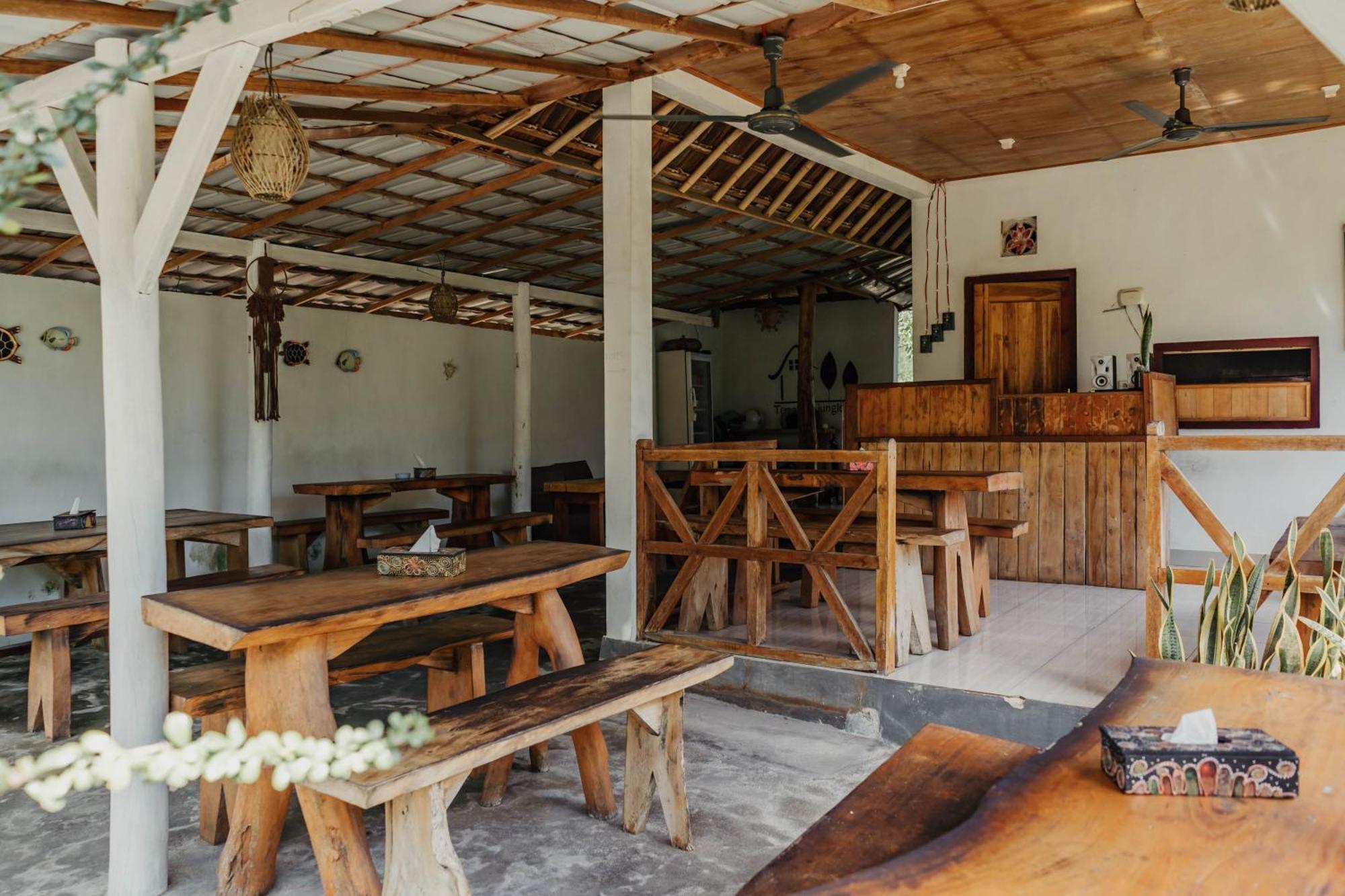 Temeling Jungle Inn Batumadeg Exteriör bild